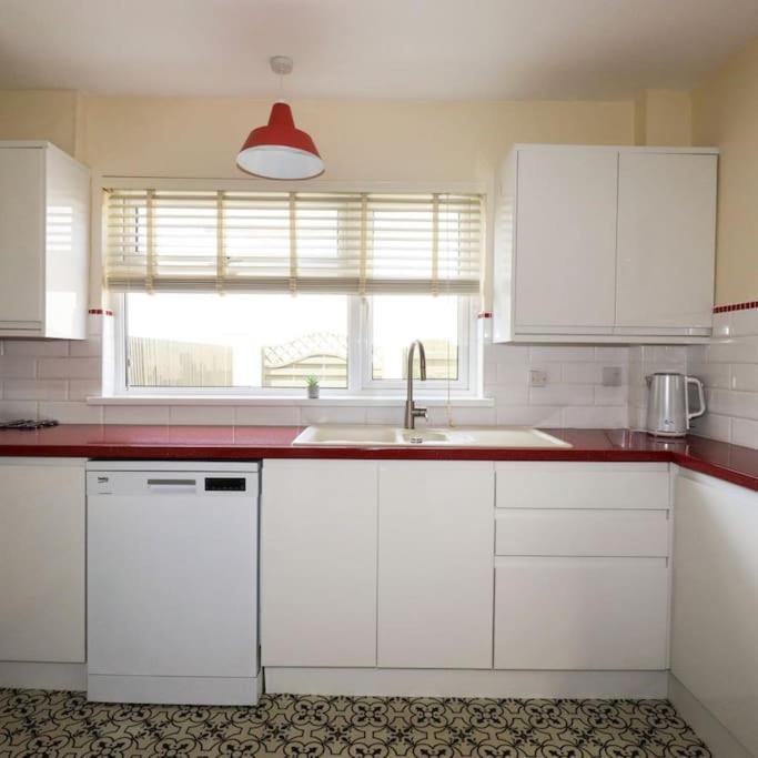 Gorgeous House In Newquay Walking Distance From Fistral Beach Exterior photo