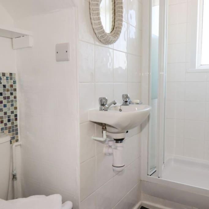 Gorgeous House In Newquay Walking Distance From Fistral Beach Exterior photo
