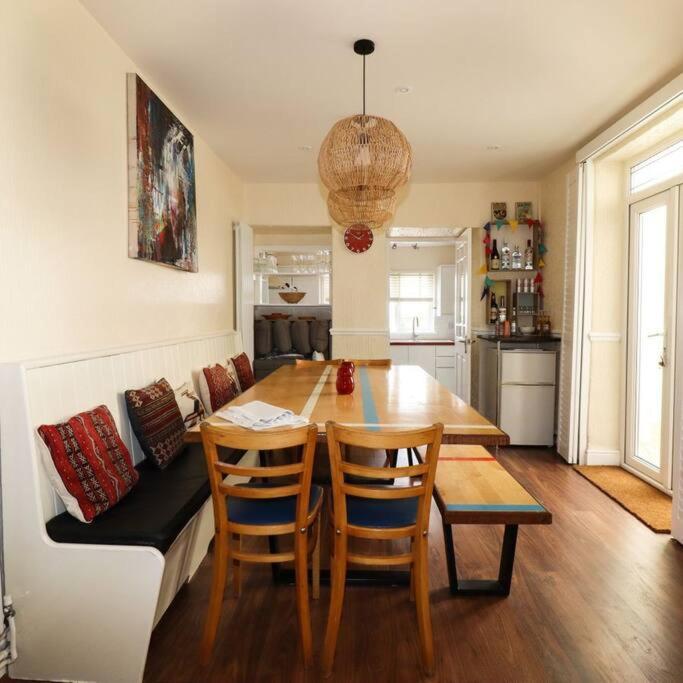 Gorgeous House In Newquay Walking Distance From Fistral Beach Exterior photo